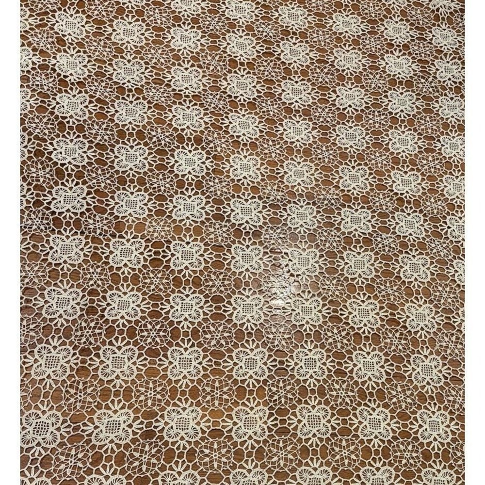 Vintage Hand Crocheted Cotton Tablecloth: Large Rectangular Cream Lace‎